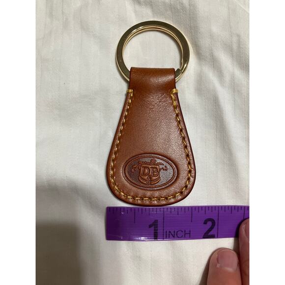 DOONEY & BOURKE BROWN LEATHER KEY CHAIN EMBOSSED LOGO - Picture 4 of 4